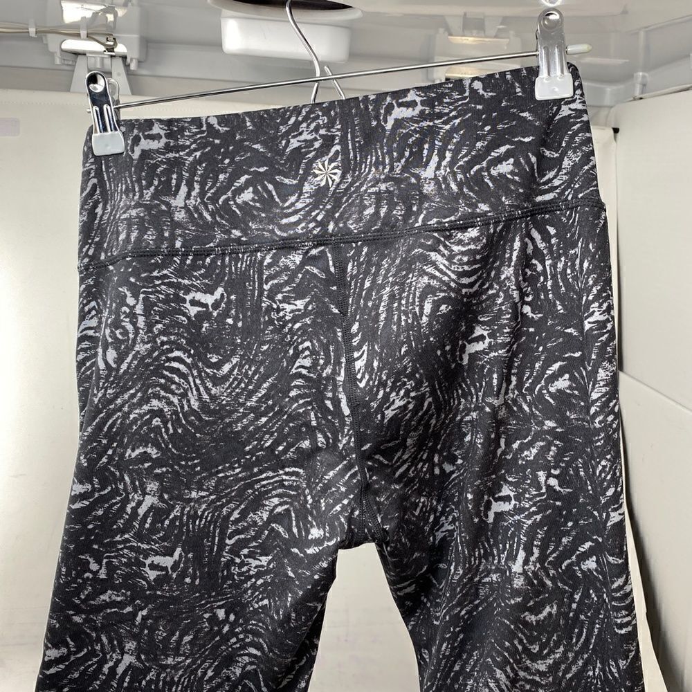 ATHLETA Leggings - Black & Gray Abstract Pattern - Picture 5 of 16